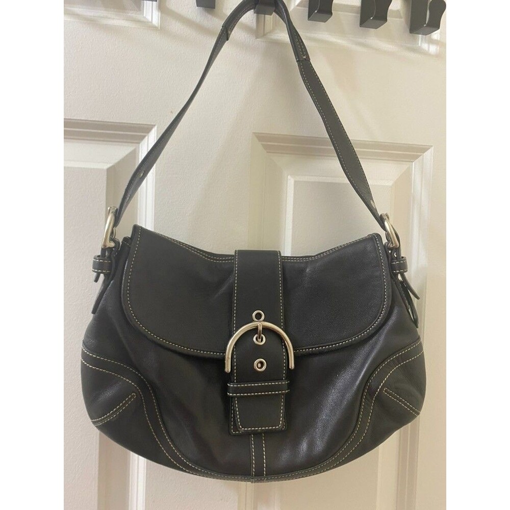 Vintage Coach Soho 9248 Black Leather Flap Shoulder Bag Buckle Y2K medium